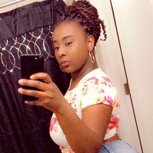 Meet your Posher, Jacquelyn